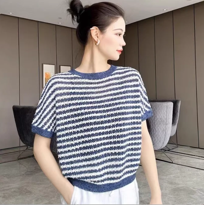 阿玛施新款质感气质百搭显瘦蓝白条纹时尚镂空套头针织衫/5399700
