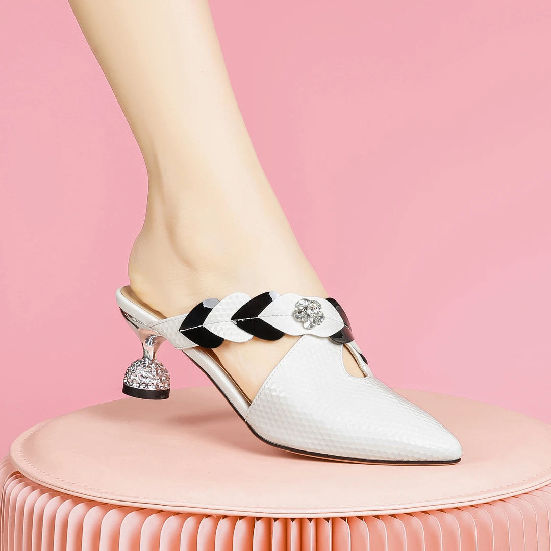 2025新款时尚舒适真皮夏包头半拖鞋妈妈鞋气质百搭拖鞋515