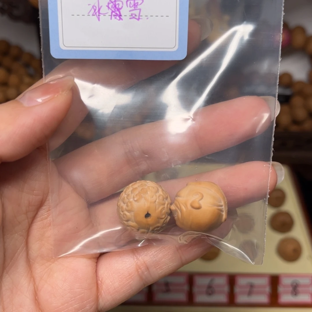 【闪购商品】猴头核桃把件冰*
