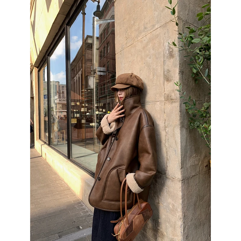 小君君布兰妮 街头麻豆/复古皮毛一体双面穿宽松直筒外套