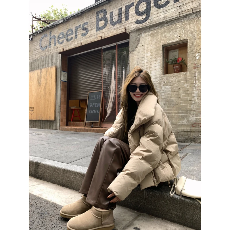 小君君布兰妮 暖暖冬日 时髦设计款翻领短款羽绒服外套女冬季新款