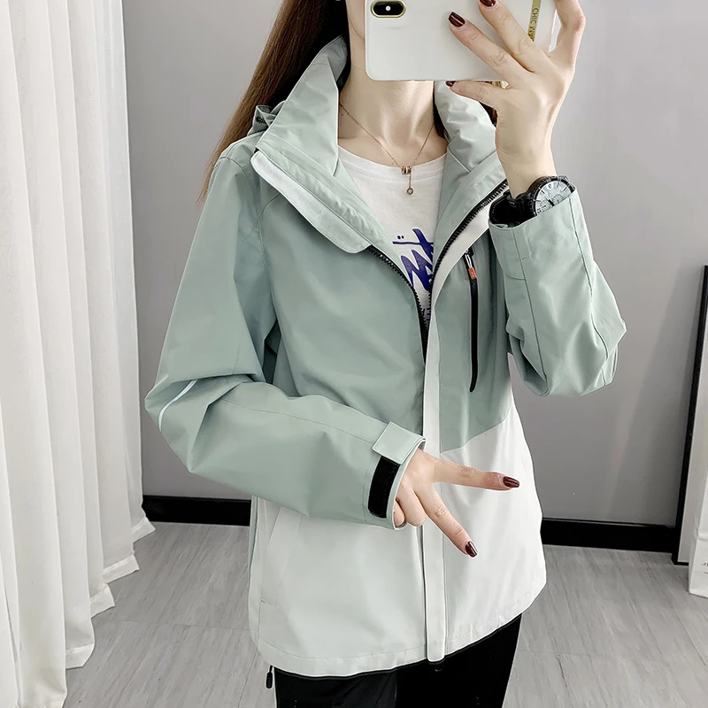 冲锋衣女2023春秋薄款新品潮小个子外套防风防水户外登山服矮个子