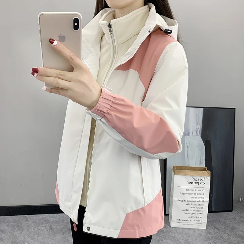 冲锋衣女加绒加厚三合一可拆卸秋冬新款百搭时尚爆款女士上衣外套