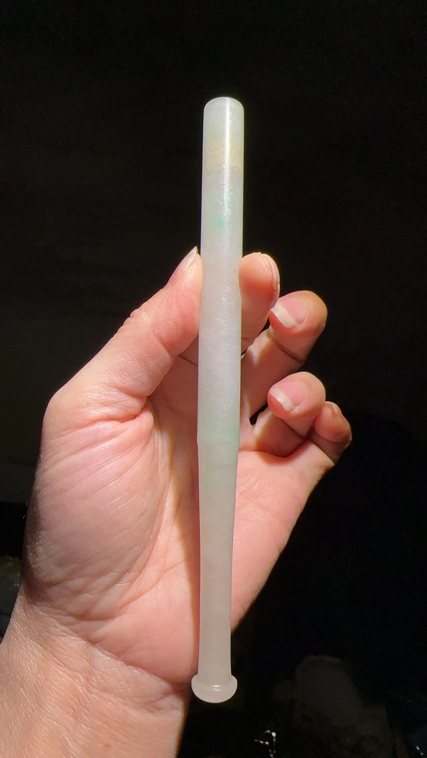 翡翠烟嘴水头十足