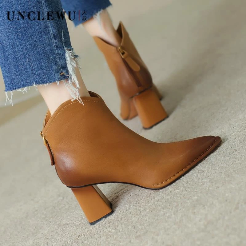 吴大叔新款冬季短靴粗跟时尚百搭高跟女鞋尖头靴子女27-227英伦风