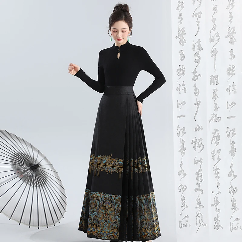 无衣饮羽【点翠鎏金】仿妆花国风马面裙汉服织金春夏缎古风传统黑色