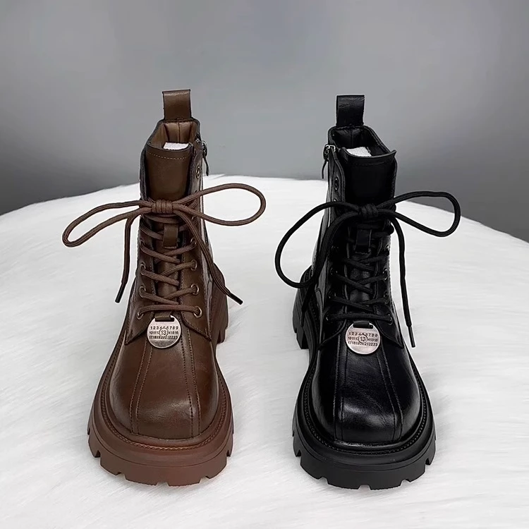 软皮爆款马丁靴女款2024新款秋冬季英伦风复古欧货增高厚底短靴子