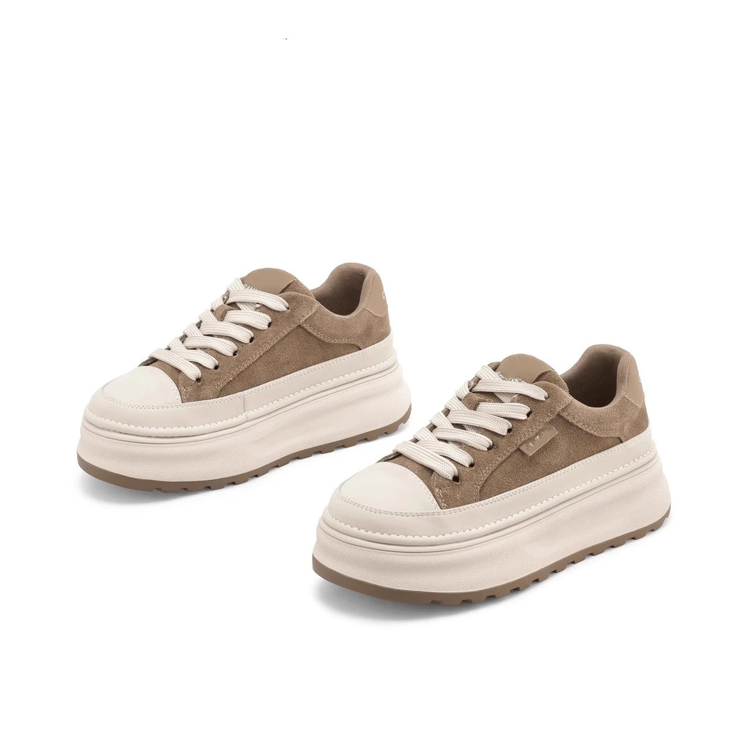 爆款休闲鞋女款2024秋冬季新款舒适厚底增高板鞋百搭运动松糕鞋子