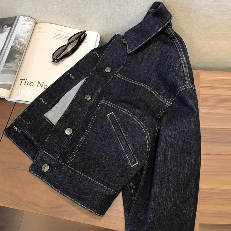 这腔调绝了！复古挺括宽松圆弧口袋翻领牛仔外套女百搭工装夹克衣