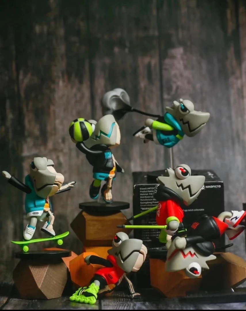 变色龙初代半骨骼系列盲盒潮玩摆件极限运动系列生日礼物