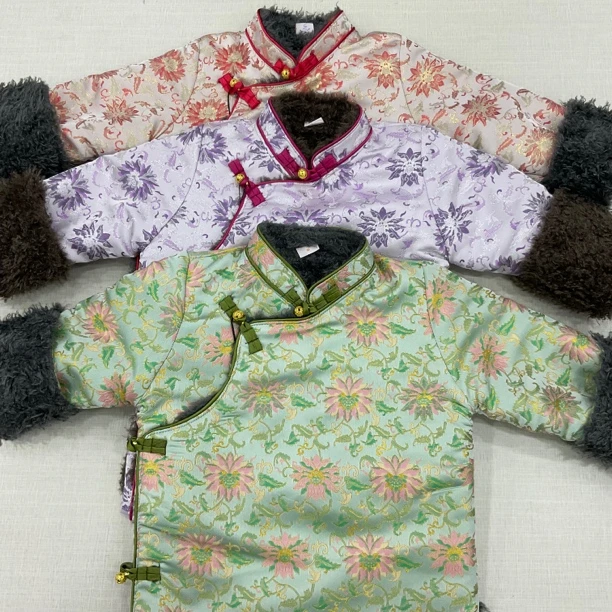 民族童装。 巴尔久女童冬季新款加厚保暖外套长款