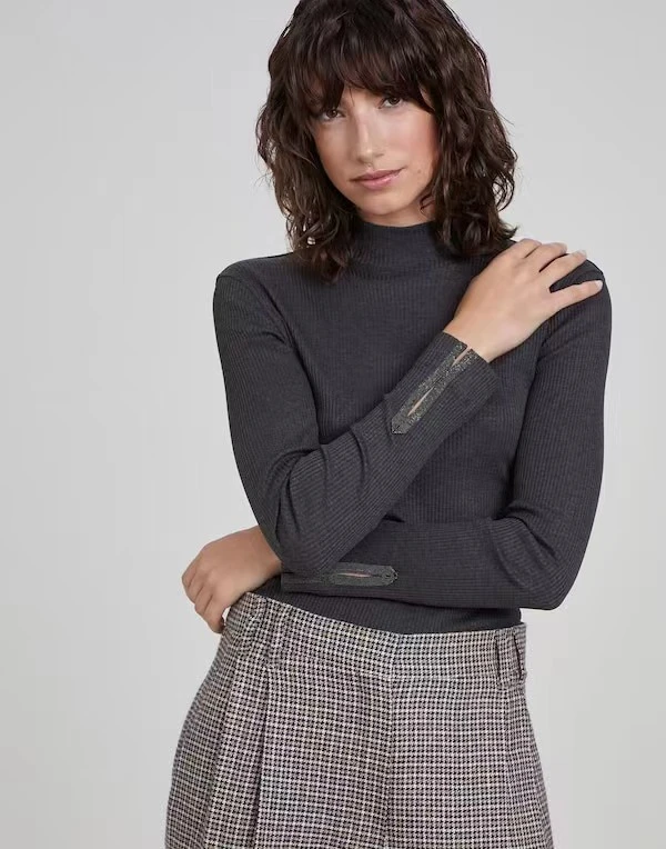 【裁缝家】修身版型半高领袖口镶珠链四色打底衫时尚百搭圆领