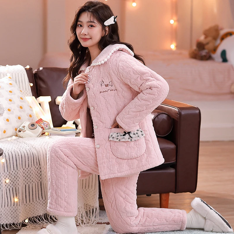 秋冬款珊瑚绒睡衣女士法兰绒女加绒加厚三层夹棉袄保暖家居服套装