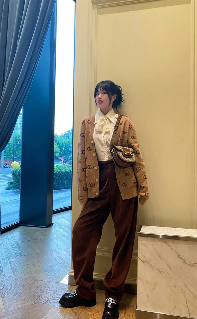 全新未使用 GUCCI/古驰 【兔子香港】老花羊绒针织开衫56238