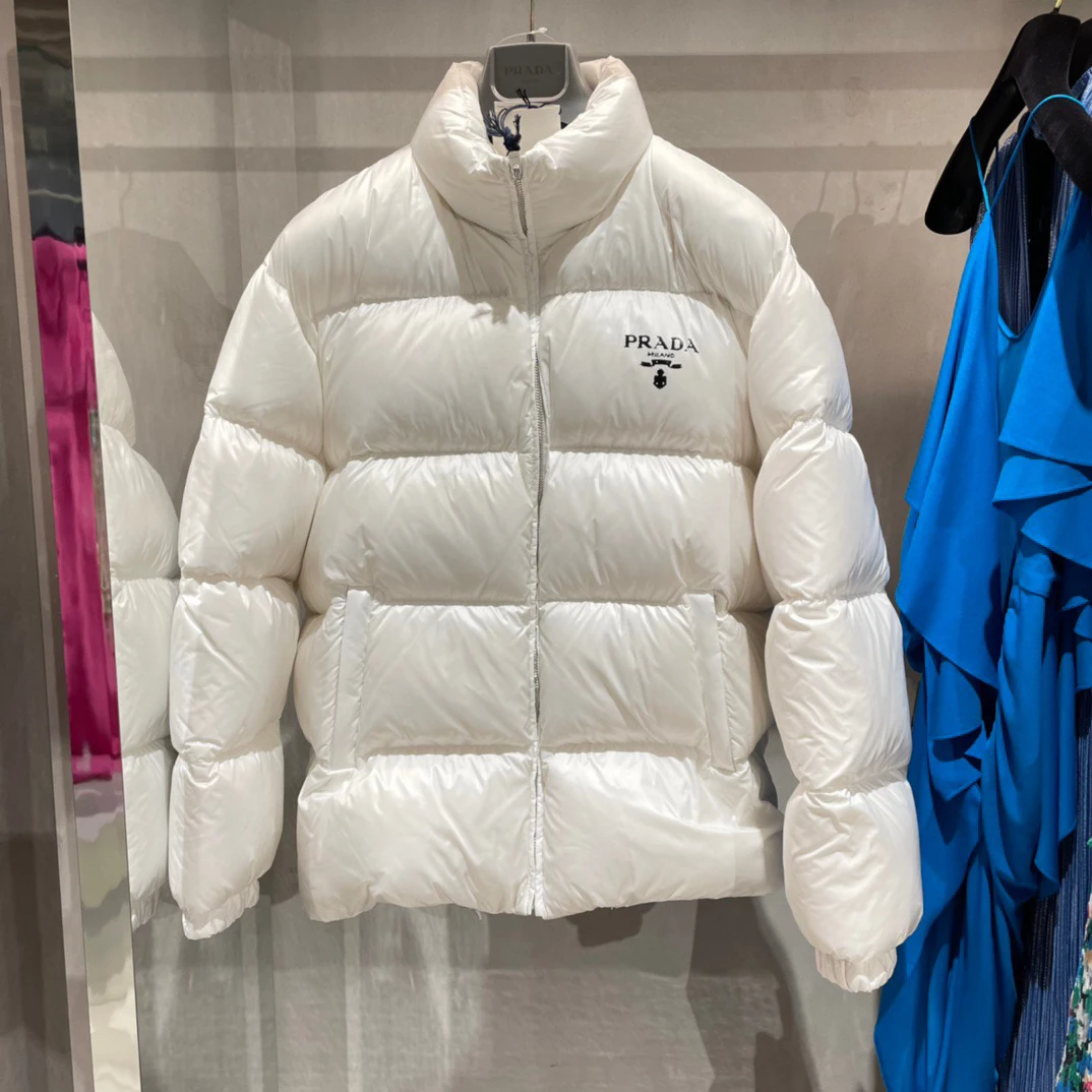 全新未使用 Prada/普拉达 【香港现货】字母logo白色羽绒服