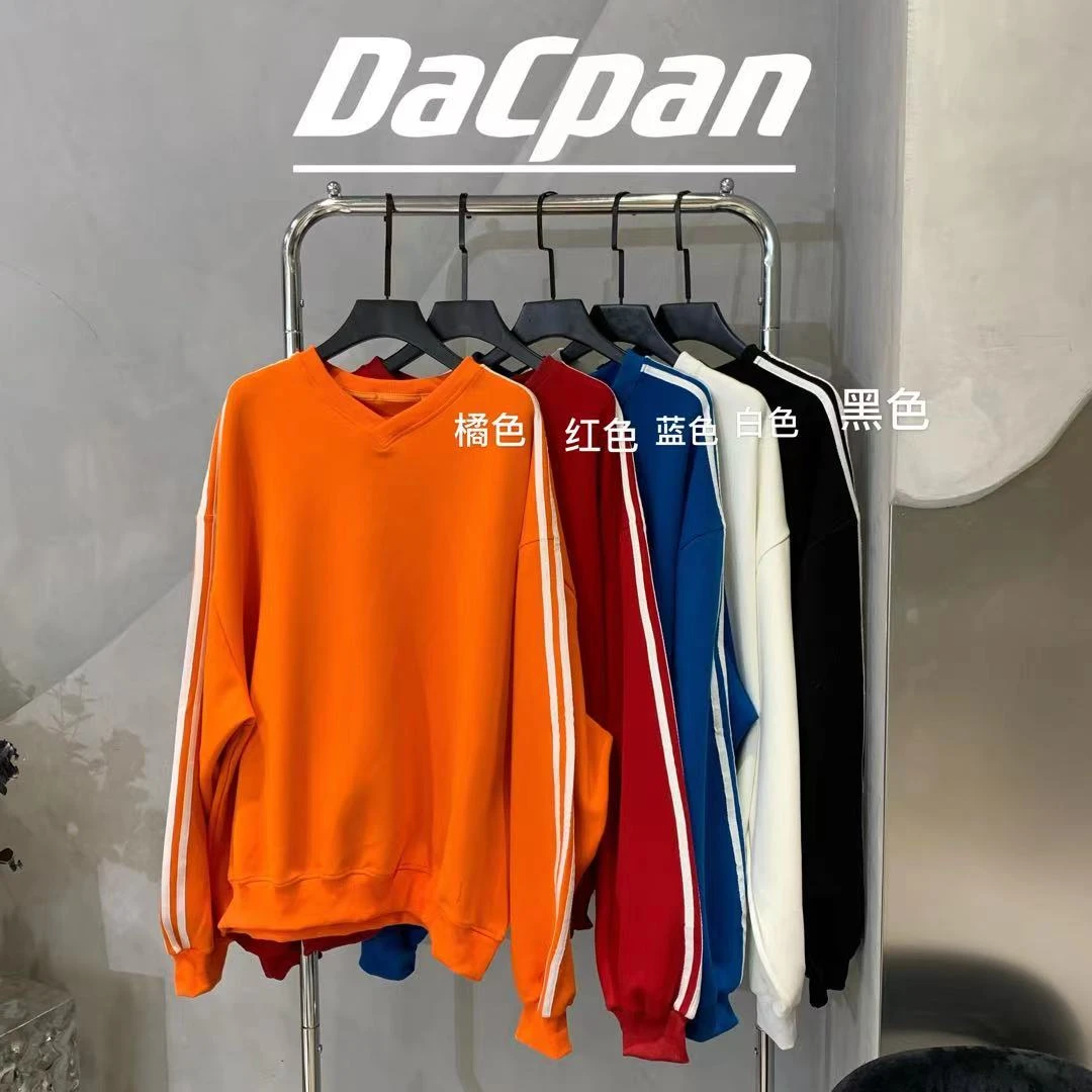 【我的风格】V领条杠宽松卫衣