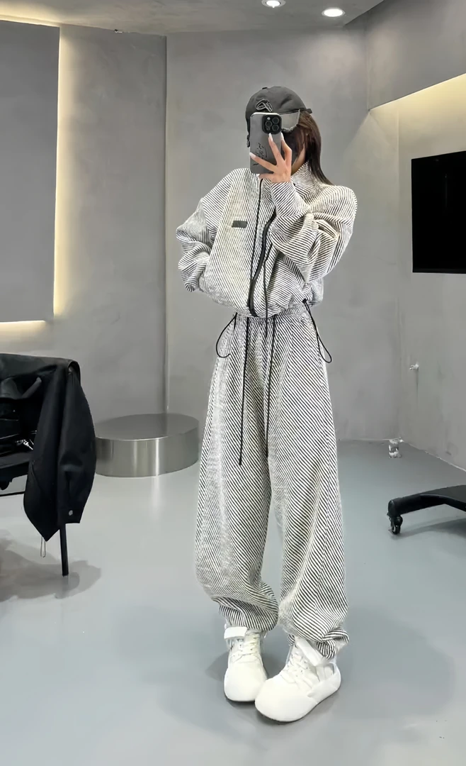 新款慵懒风帅气套装两件套卫衣套装裙宽松设计师休闲条纹运动阔腿