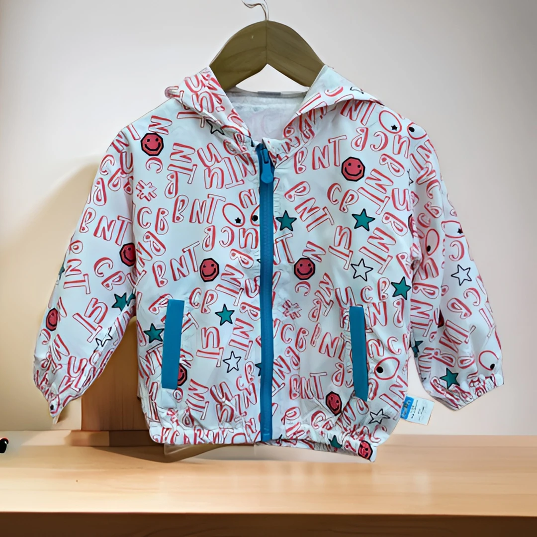 哎麻麻高品质6012519女童春秋连帽时尚风衣外套印花百搭舒适洋气