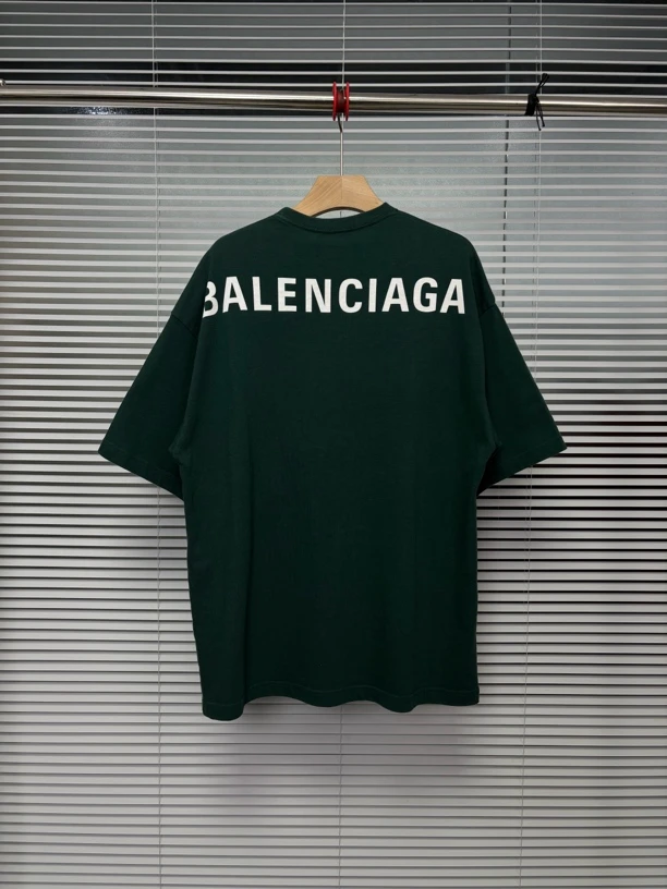 95新/Balenciaga 巴黎世家/短袖/有修复痕迹/S码/公价5k/W029