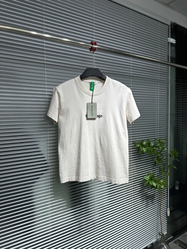 99新 Balenciaga 巴黎世家 足球logo 短袖 L码 工价4300 ko708