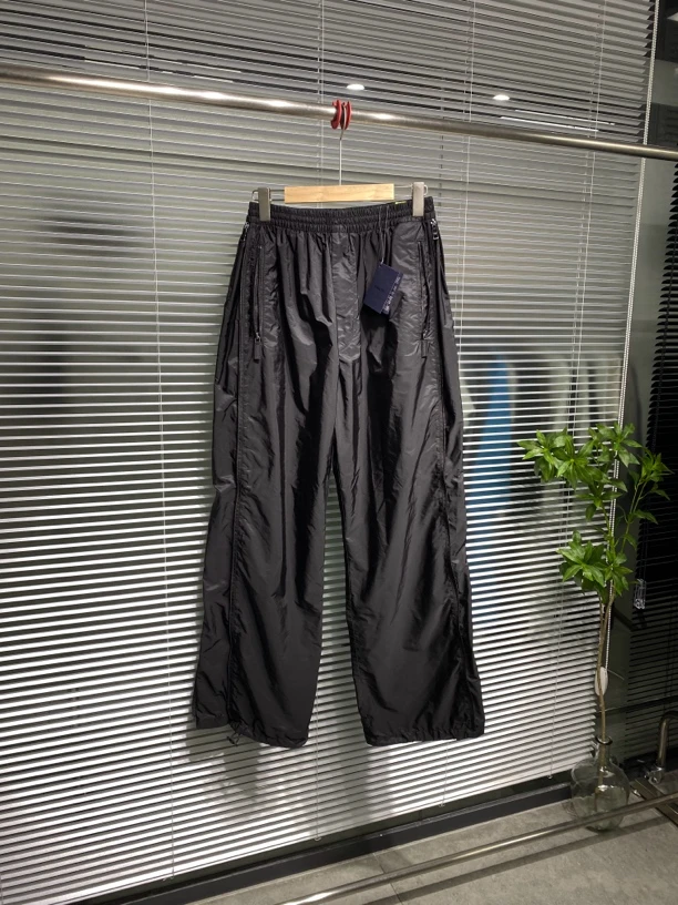全新 Prada 普拉达 尼龙 长裤 侧边拉链 金属三角标 M码 ko1520