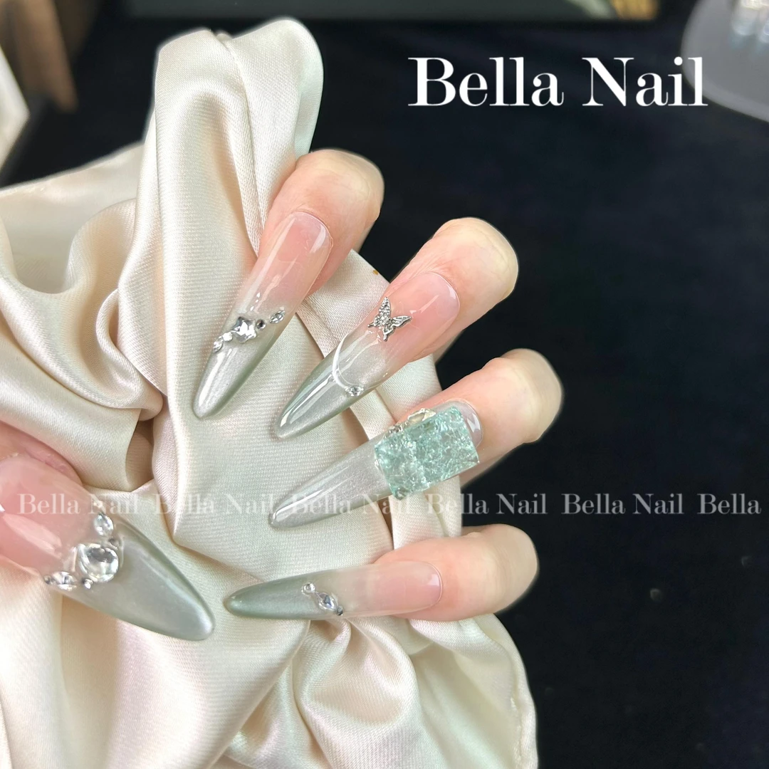 【波斯少女】BellaNail高级轻奢薄荷绿方钻碎钻猫眼长尖穿戴甲