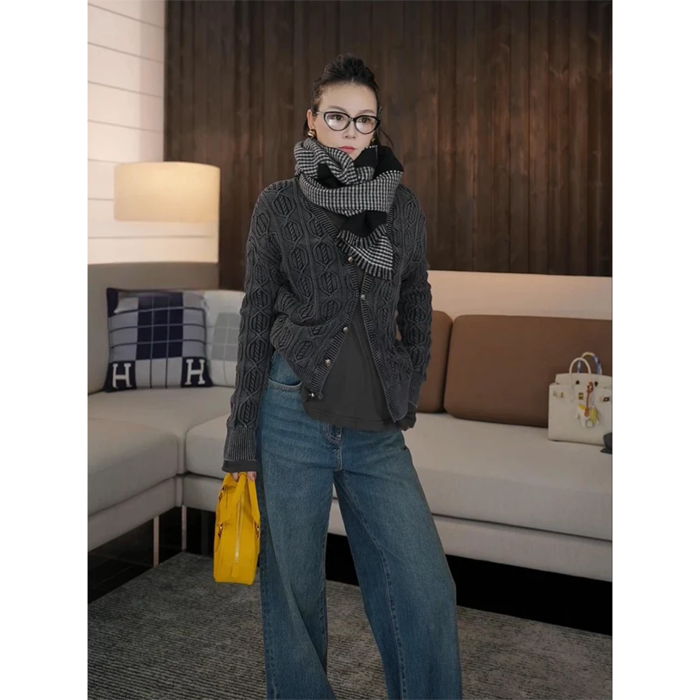 SHIIEELL新款100棉高阶双色立体织花棉开衫百搭宽松v领上衣Z8189