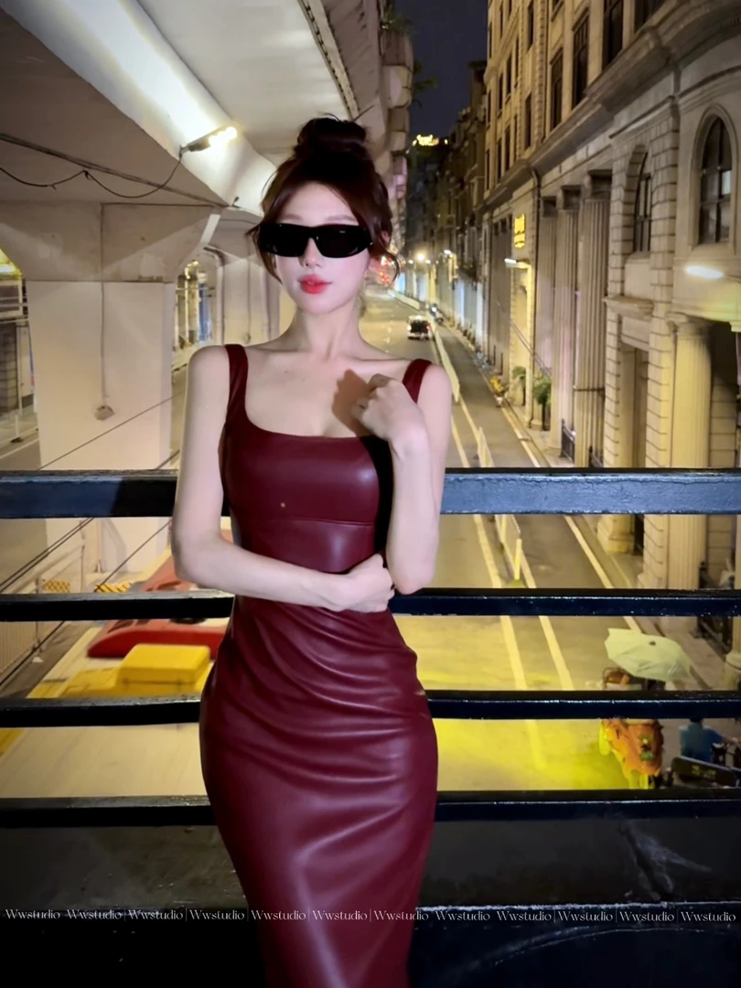 WW定制「雕塑美学」性感辣妹吊带连衣裙秋冬气质修身显瘦包臀皮裙