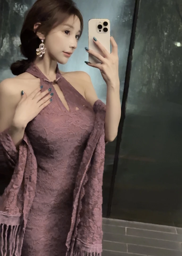 WW定制 「闻香疏影」法式挂脖性感修身无袖时尚秋季显瘦收腰连衣裙