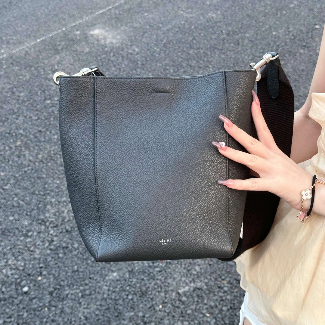 95新 Celine/思琳 甄珍 Celine大象灰水桶单肩包 55992