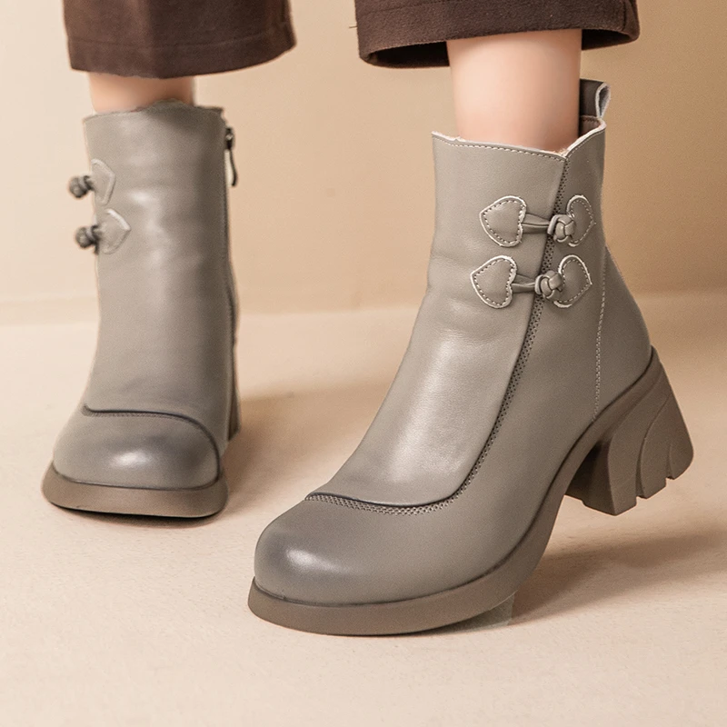 冬季保暖加厚防寒短靴女真皮粗跟妈妈鞋软底加绒中老年女鞋23892