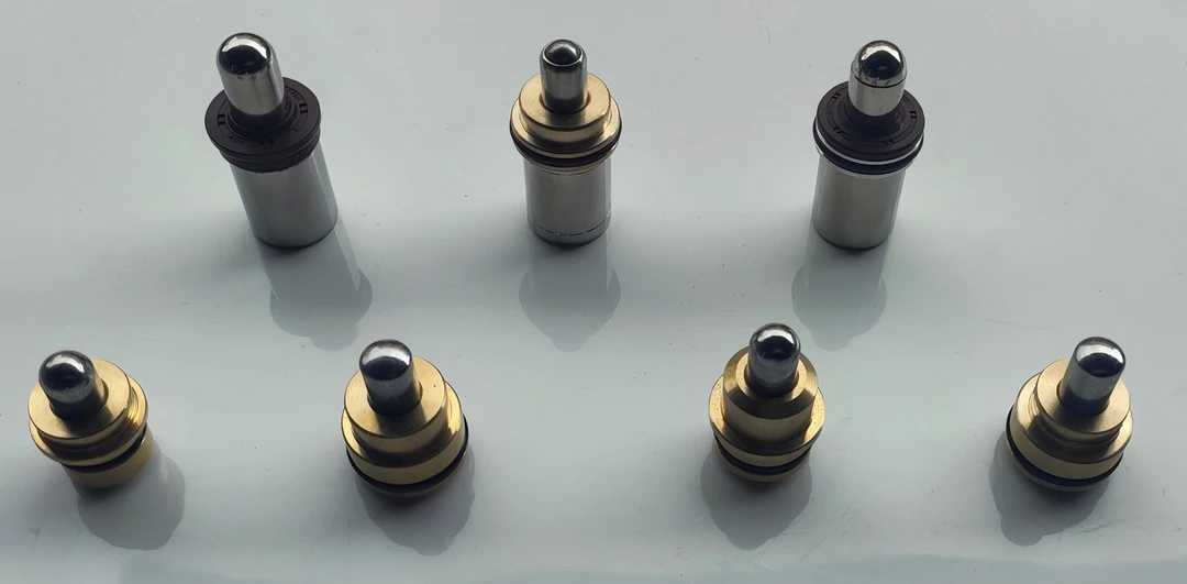 挖掘机手柄子弹头行走脚踏阀子弹头挖机专用神钢卡特神钢日立现代