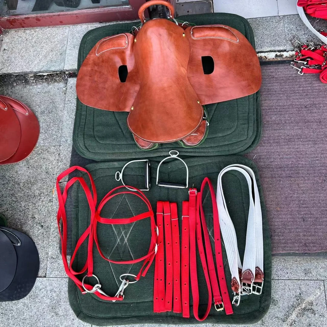 马鞍军马鞍二层牛皮材质又叫三花军马鞍骑马马具