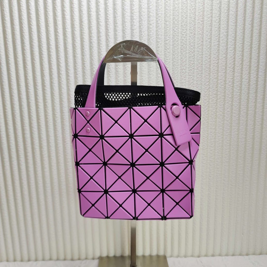 99新 Issey Miyake/三宅一生 女士时尚四格手提菜篮子二奢包包