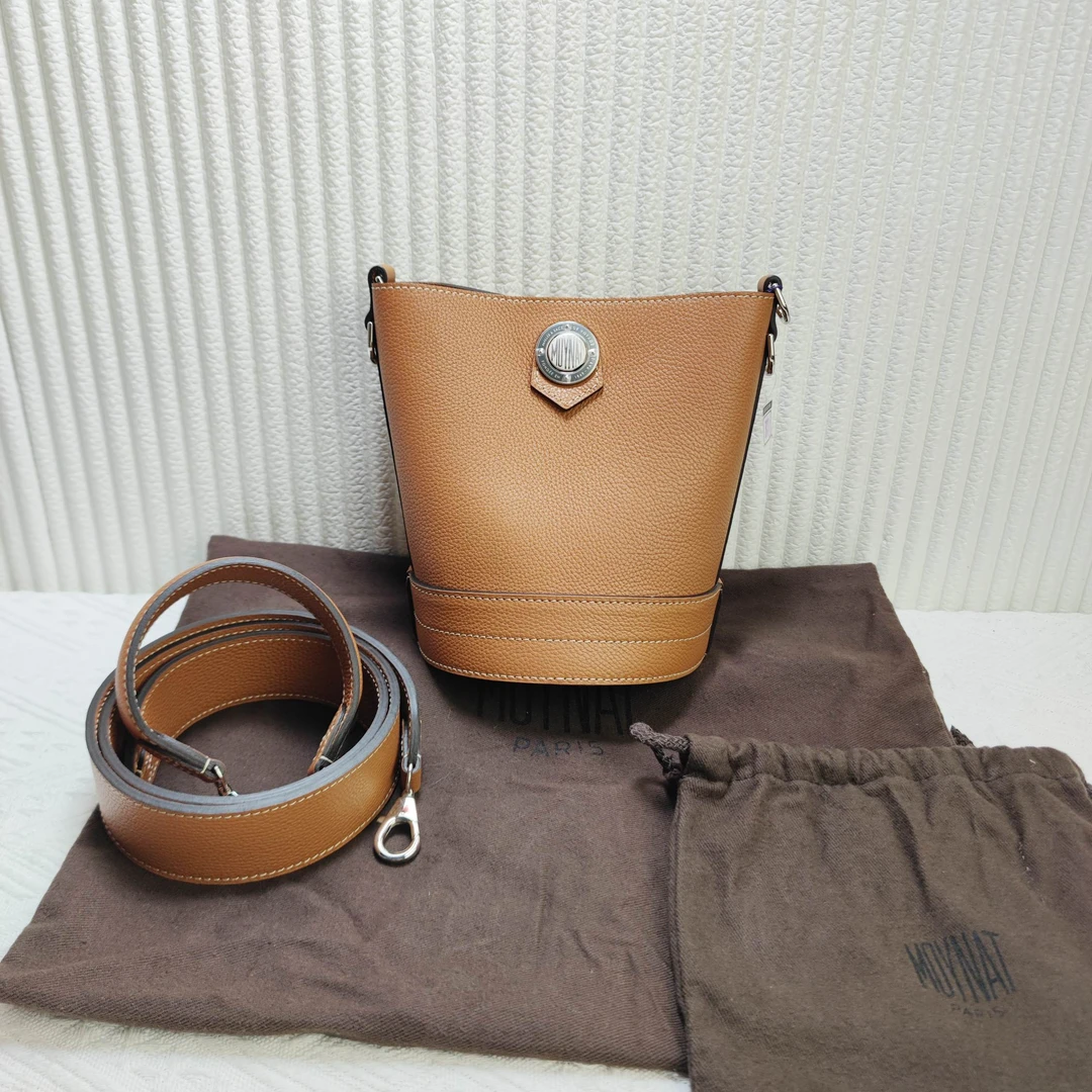 全新未使用 MOYNAT/摩奈 女士经典时尚百搭水桶斜挎手提二奢包包