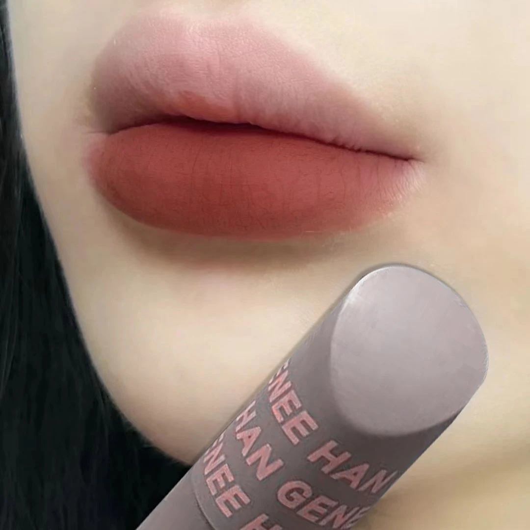 蜜沁粉藕~小巧学生平价纯欲哑光雾面显白ins奶咖温柔灰粉指尖唇釉