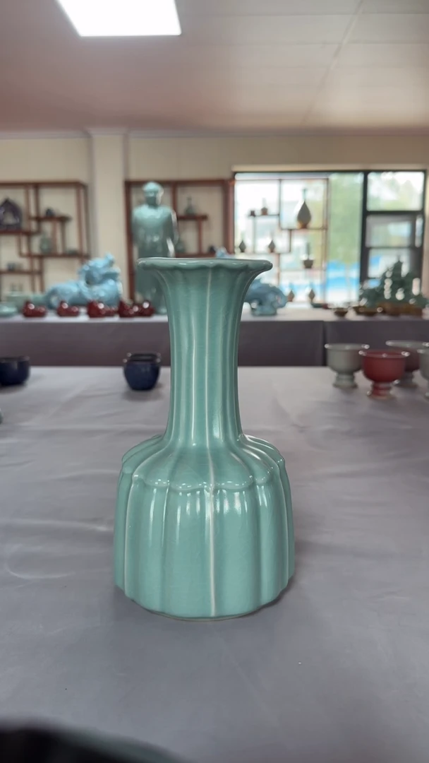 【闪购商品】瓶汝瓷仿古花瓶（微瑕介意勿拍）