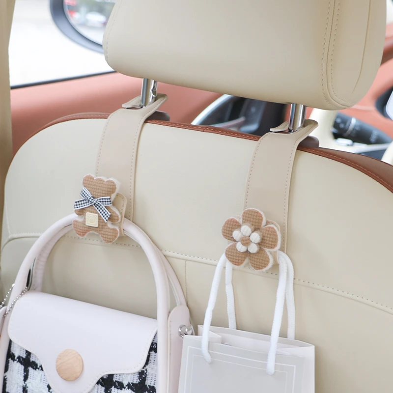 汽车后排挂钩高级感女士车内可爱装饰用品车载座椅背置物收纳神器