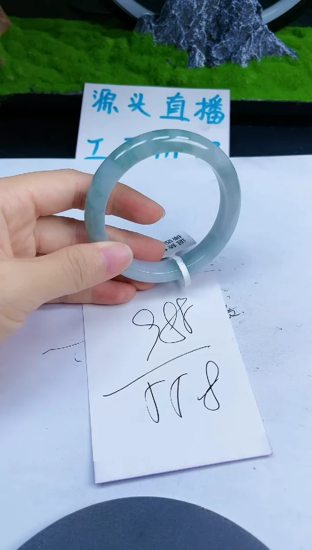 【闪购商品】翡翠手镯未镶嵌缅甸翡翠手镯未镶嵌A货