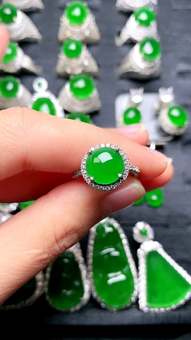 【闪购商品】翡翠戒指银S925镶嵌女戒