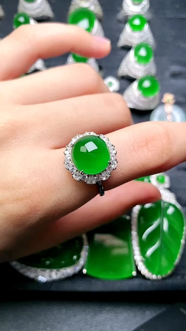 【闪购商品】翡翠戒指银S925镶嵌女戒
