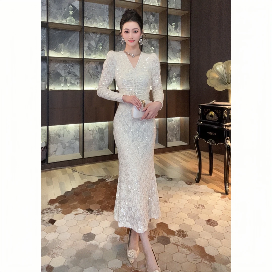 45023显瘦鱼尾裙摆气质收腰白色轻奢法式高腰版型修身名媛连衣裙