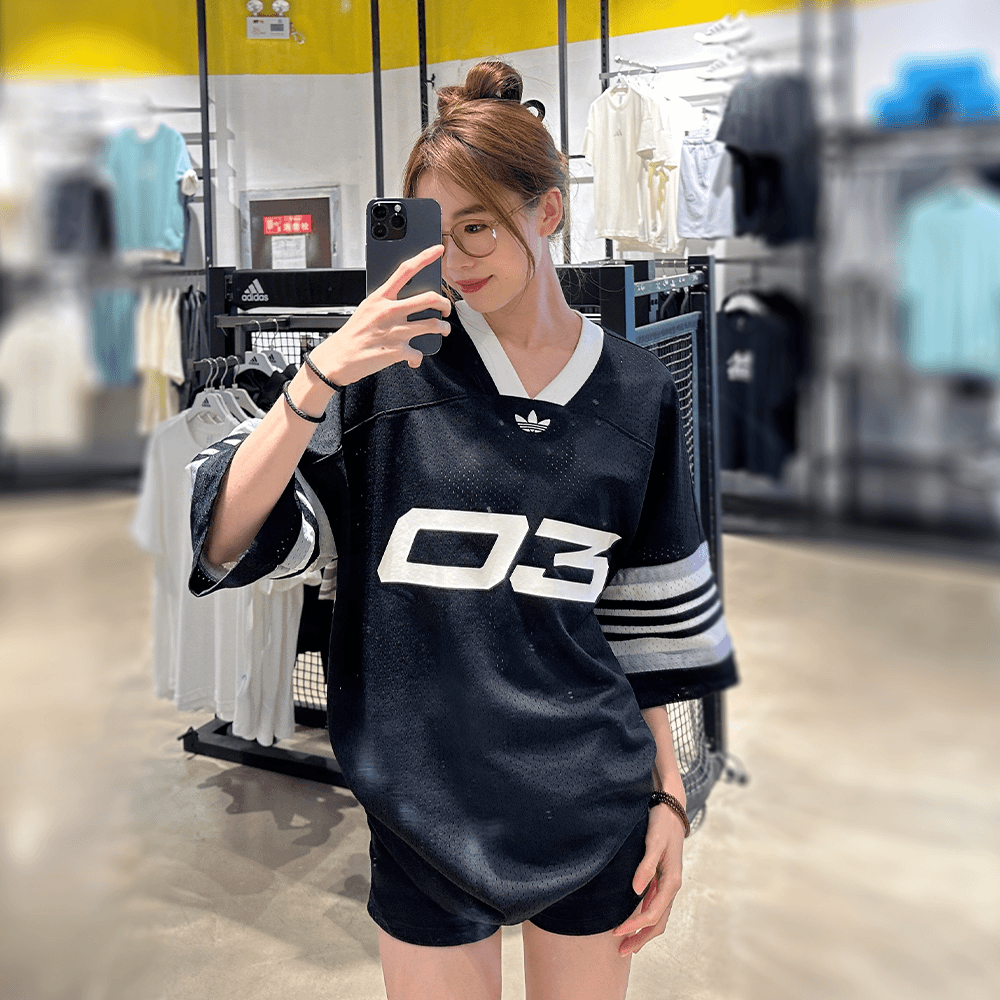 adidas/阿迪达斯【胜道联动】男女款足球衫运动慵懒风短袖T恤IY7378