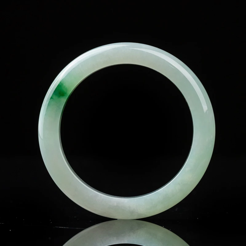 村长寻翠翡翠手镯购前须知