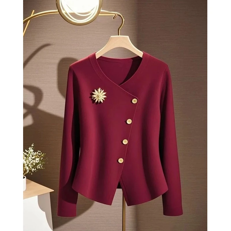 新春外穿遮肉通勤百搭外套法式赫本风潮流chic斜扣酒红色长袖上衣
