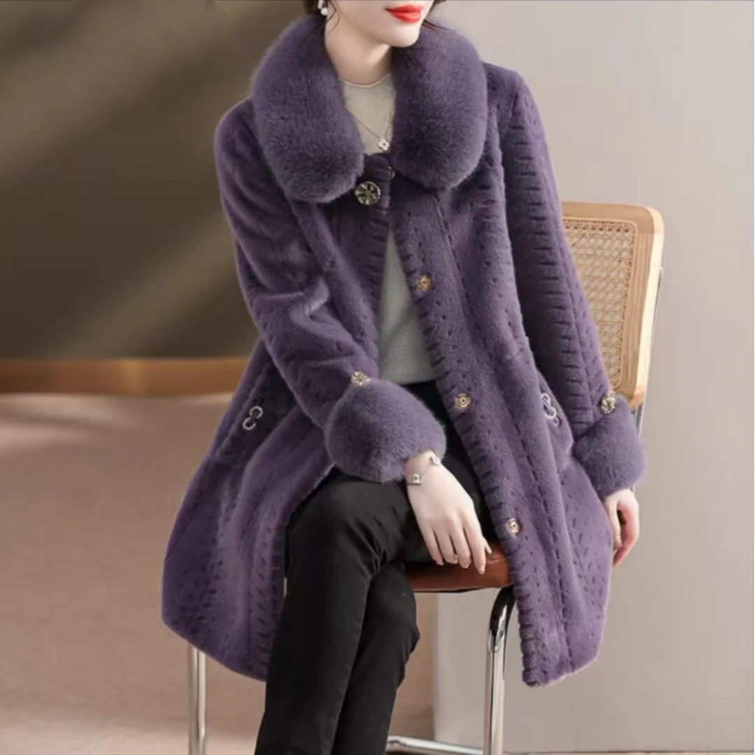 中年人妈妈秋冬装外套时尚高贵2024新款中老年冬装貂绒大衣加厚50