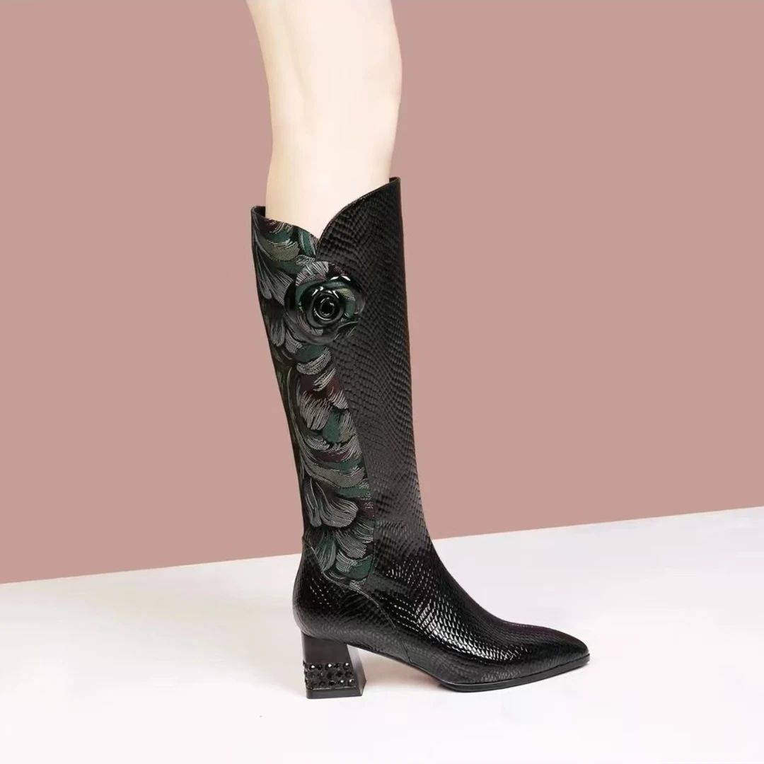 时尚真皮秋冬中跟长筒尖头女靴-高跟不过膝（230）