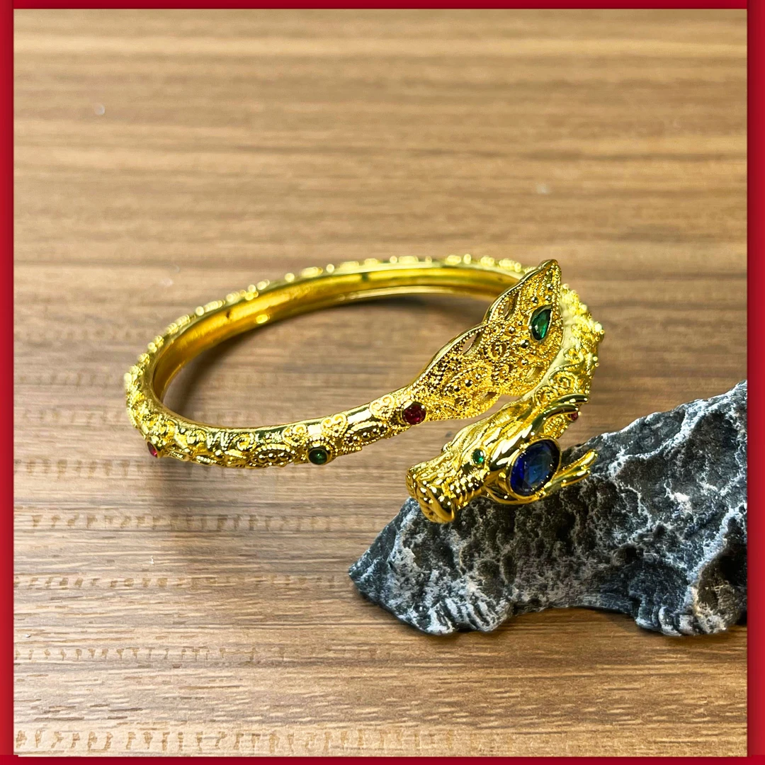 MY时髦大气手镯B66赠黑卡