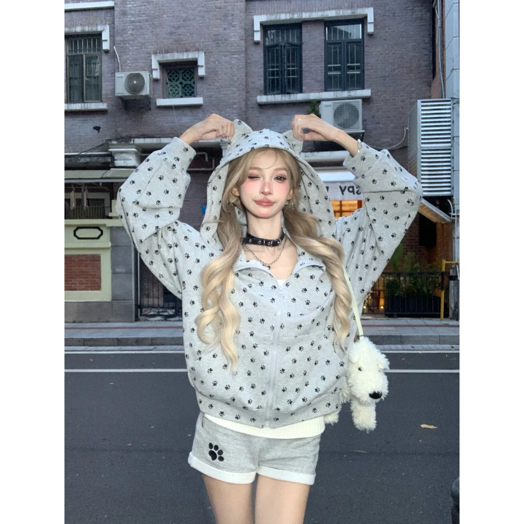 绘梨衣【曼彻斯特】秋季休闲辣妹小众设计感显瘦卫衣短裤套装