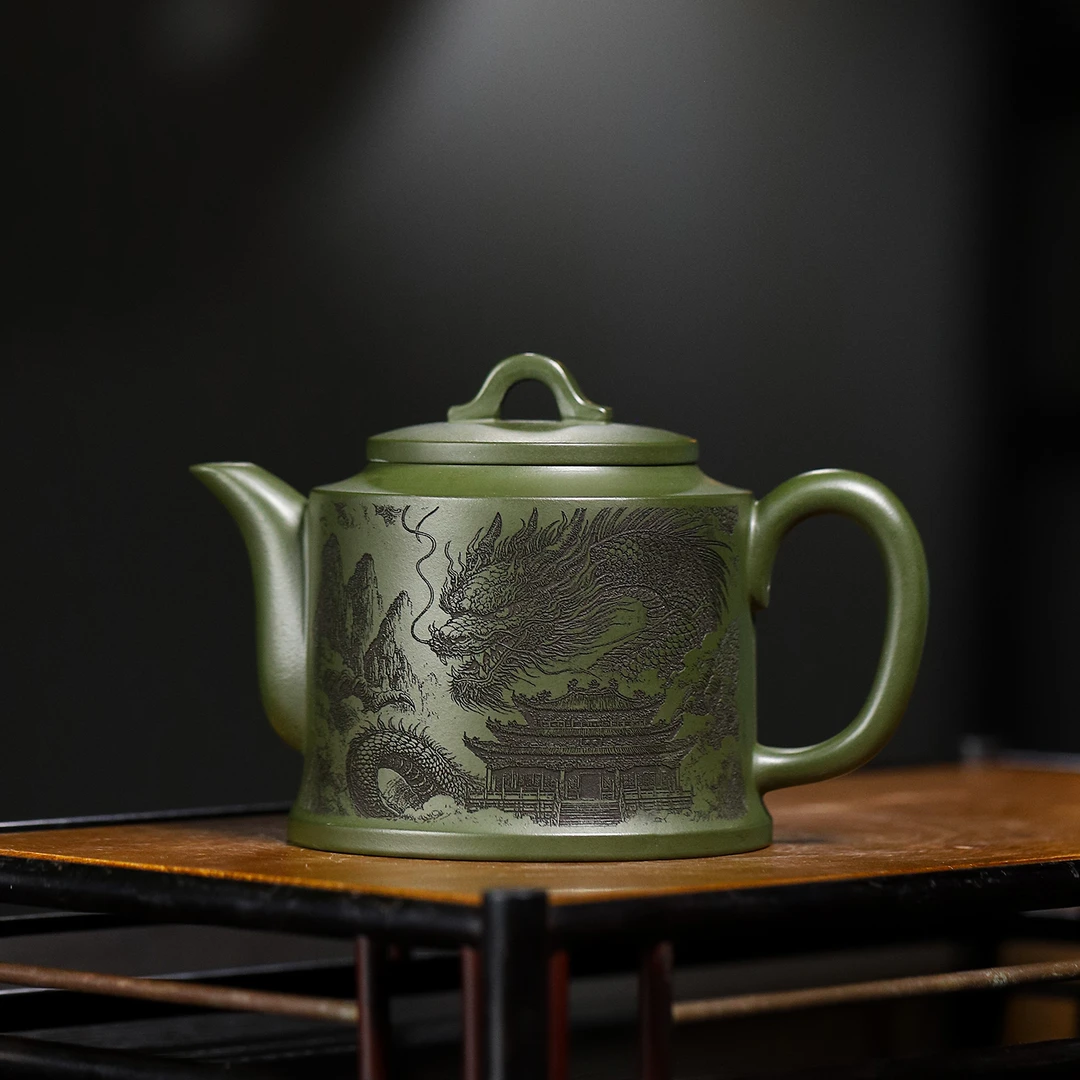宜兴原矿墨绿泥 龙行天下 容量约300毫升 手工制品紫砂壶 精美